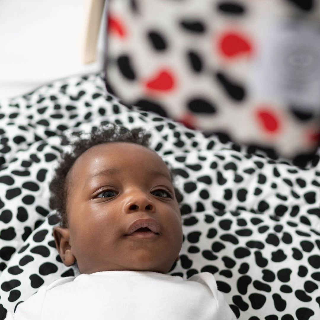 Etta Loves | Hanging Squares | Sensory On The Go