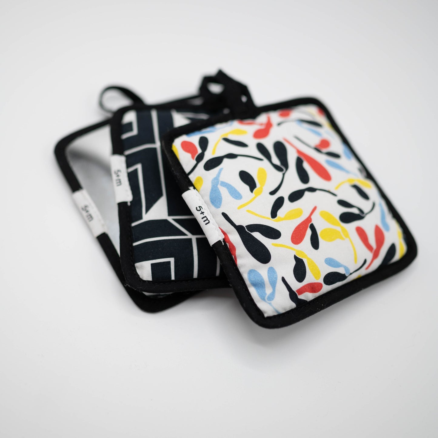 Etta Loves | Hanging Squares | Sensory On The Go