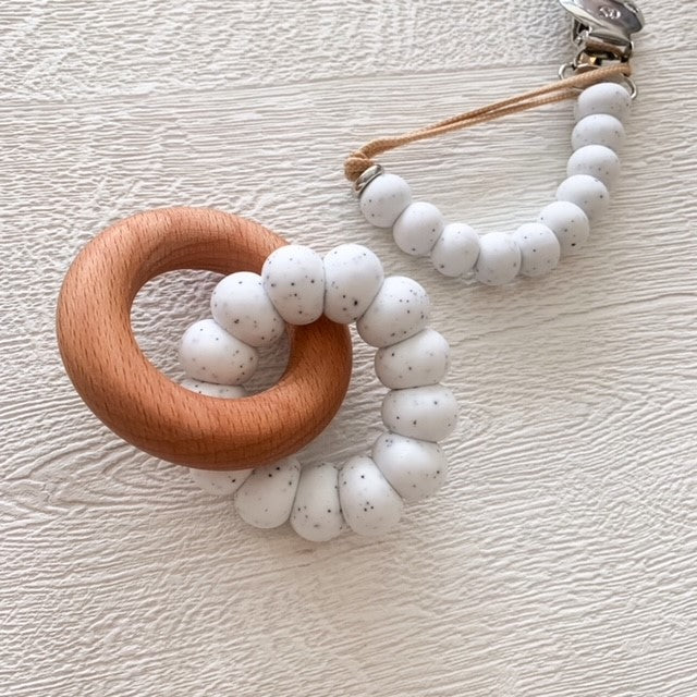 Speckled White Luxe Dummy Clip