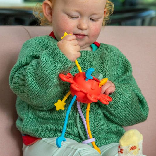 Sensory Pull Toy | Rainbow