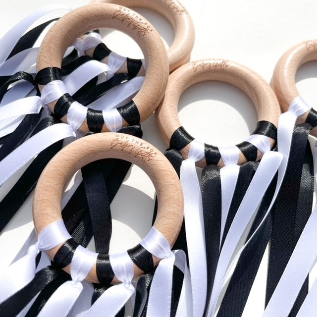 Ribbon Ring - Black and White | UKCA Tested