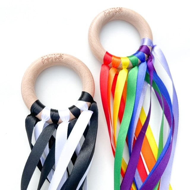 Ribbon Ring - Black and White | UKCA Tested